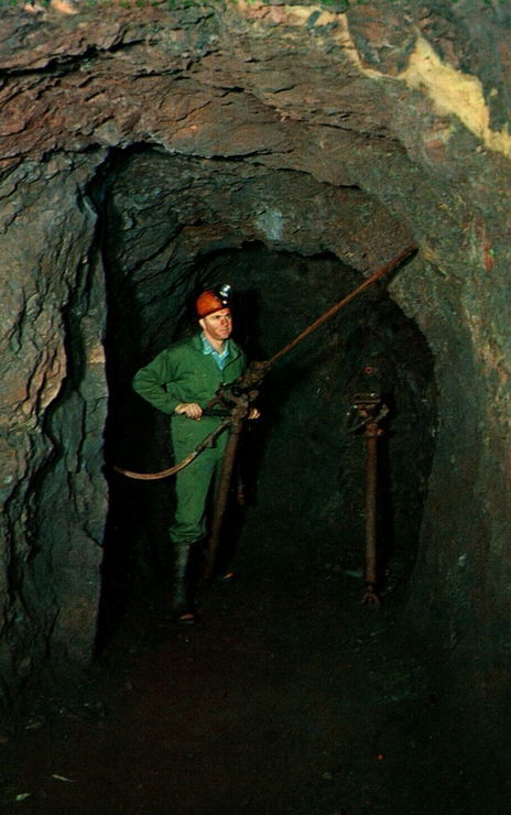 Iron Mountain Iron Mine - Old Postcard View (newer photo)